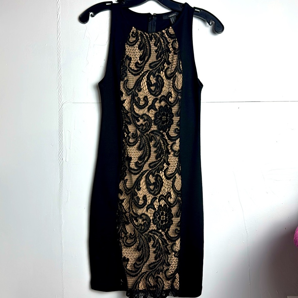 F21 Black/tan Lace Dress